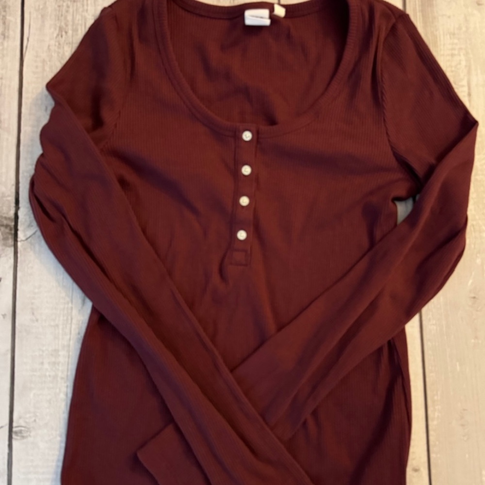 Gap Burgundy Top